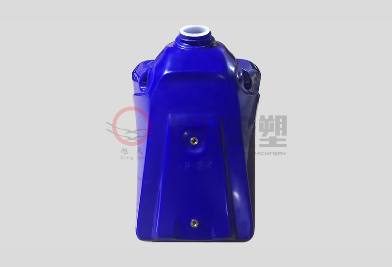 滚塑油箱